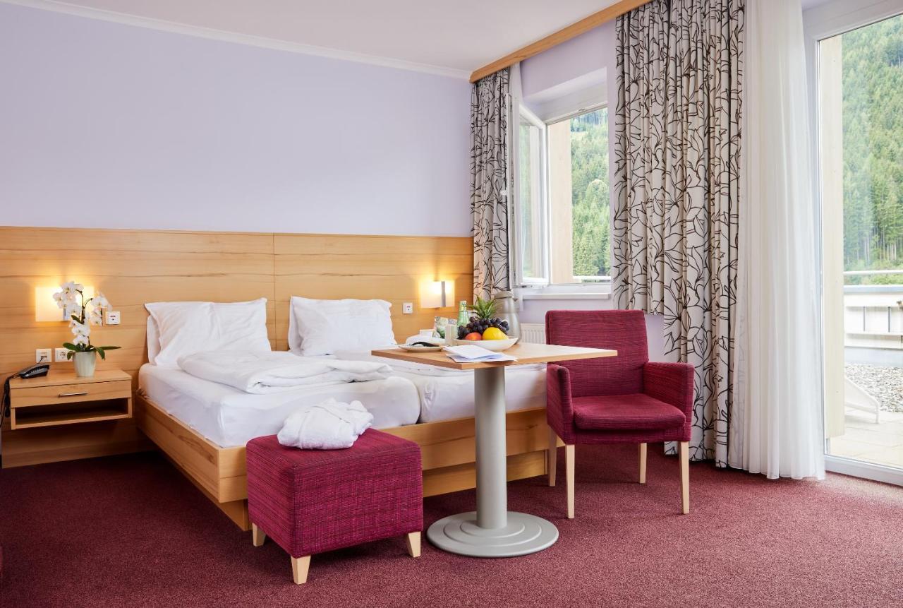 Gesundheitsresort Bad St. Leonhard バート・ザンクト・レオンハルト・イム・ラヴァントタール エクステリア 写真